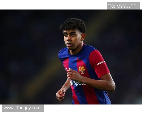 足球二代球星全景展示：新生代天才继承父辈荣耀与梦想