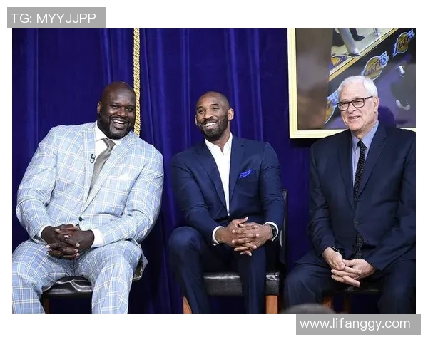 奥尼尔与足球球星的对比谁更具实力与影响力探讨 奥尼尔与足球球星的对比谁更具实力与影响力探讨