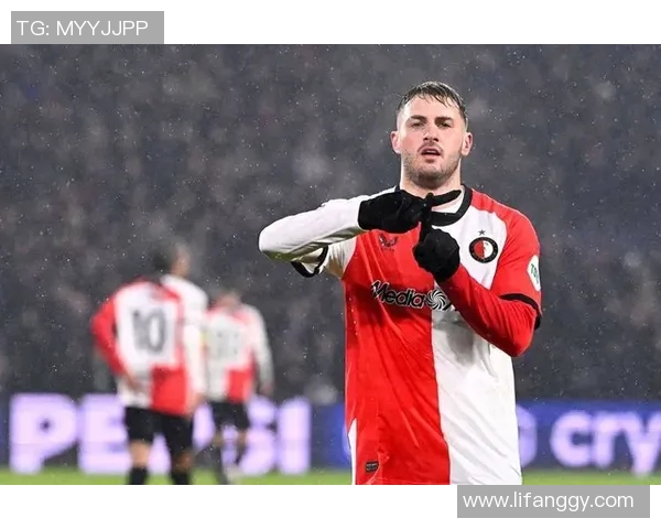 尖头足球球星崛起之路:从天才少年到世界顶级锋线杀手的蜕变历程 尖头足球球星崛起之路:从天才少年到世界顶级锋线杀手的蜕变历程